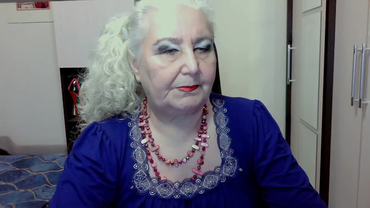 GrannyWants Cam Model Chat October 15, 2025