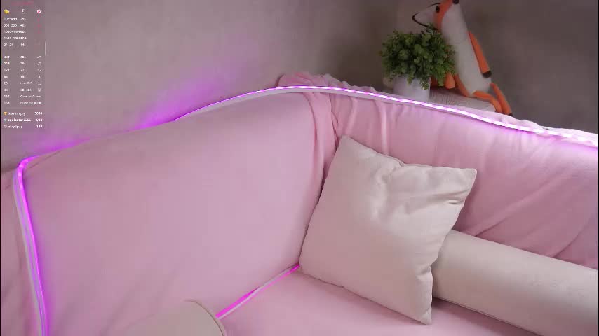 pebee Cam Model Chat October 15, 2025