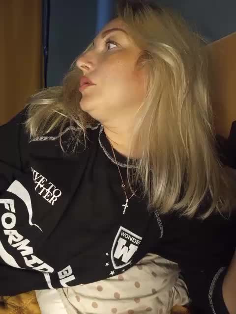 Tanysha-1 Cam Model Chat October 15, 2025