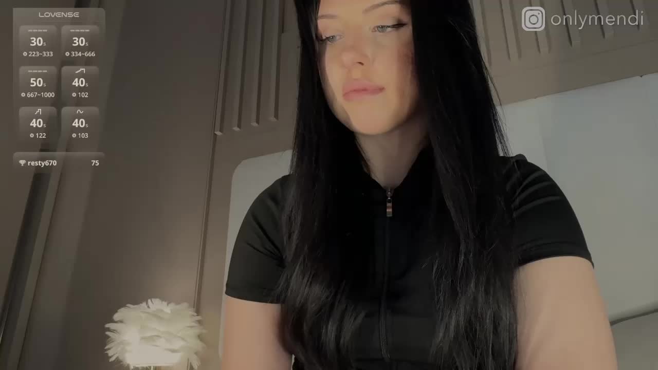 MENNDI Cam Model Chat October 15, 2025