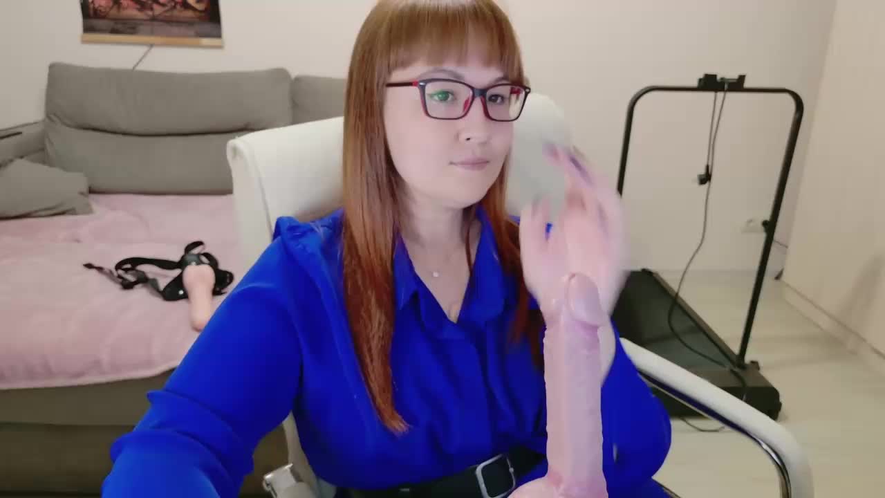 MISTRESS-FOX Cam Model Chat October 15, 2025