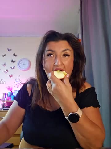 Hotangel75 Cam Model Chat October 15, 2025