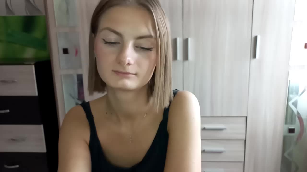 AuroraRow Cam Model Chat October 15, 2025