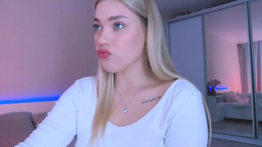 DIANAxxxDIAMOND Cam Model Chat October 15, 2025