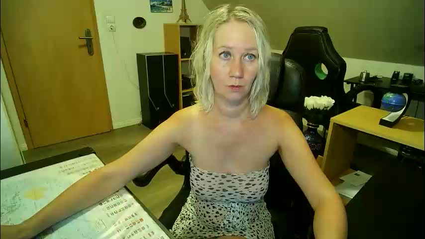 _korall_ Cam Model Chat October 15, 2025