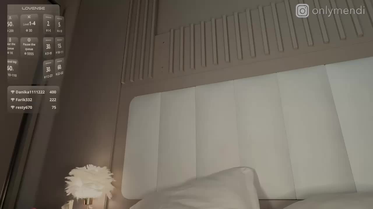 MENNDI Cam Model Chat October 15, 2025