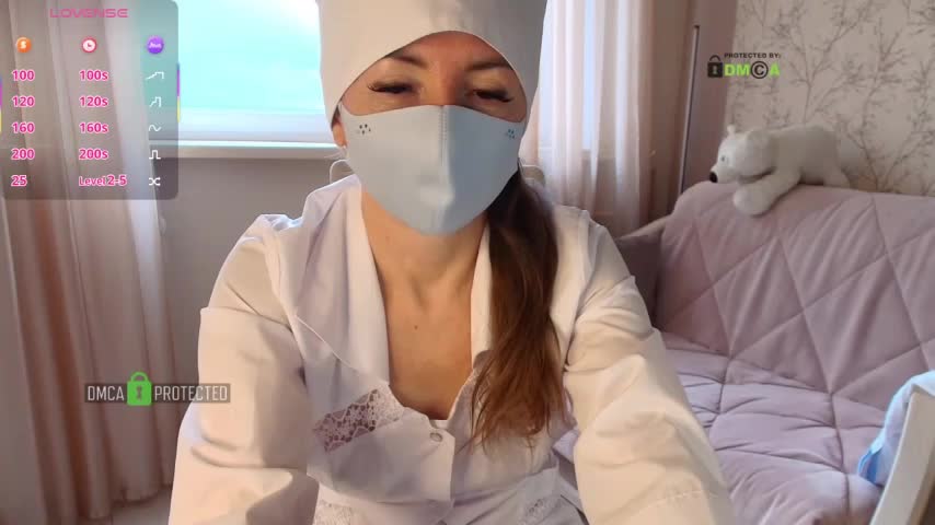 MilfeaN Cam Model Chat October 15, 2025