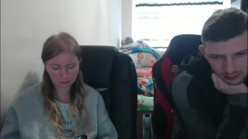 jenisandpeter Cam Model Chat October 15, 2025