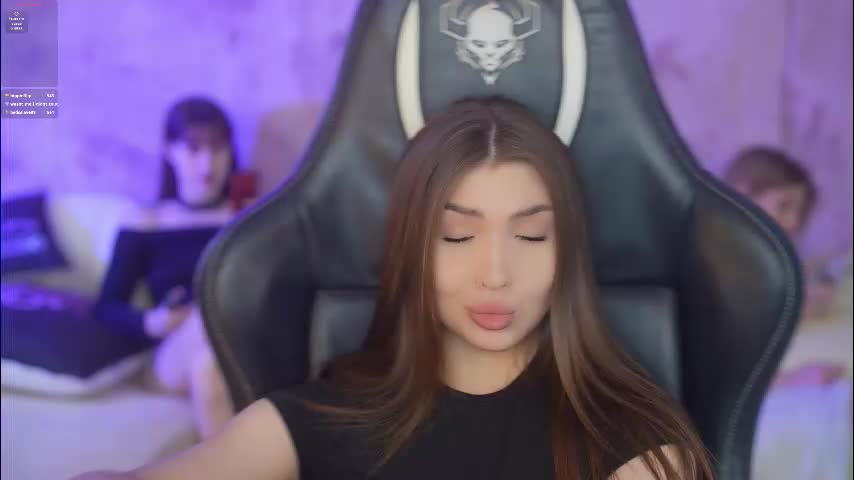 sweetdesiree_ Cam Model Chat October 15, 2025