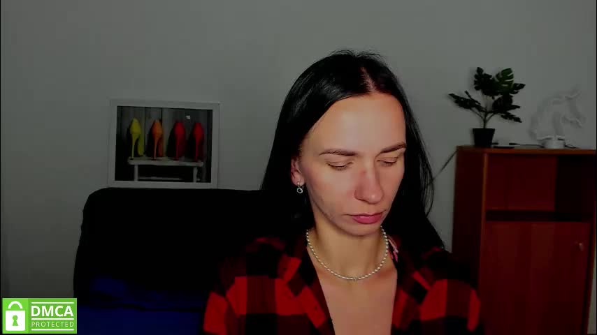 annakillian_kiss Cam Model Chat October 15, 2025