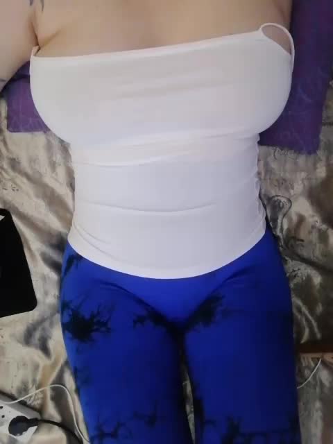 -Tiffany- Cam Model Chat October 15, 2025