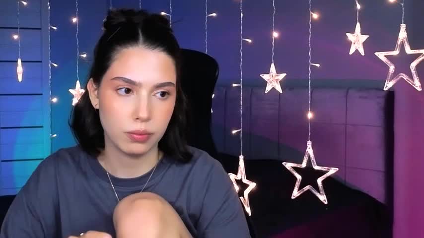 Stacy_Gonzales_ Cam Model Chat October 15, 2025