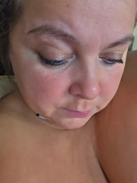 FLUFFY_BEAUTY Cam Model Chat October 15, 2025