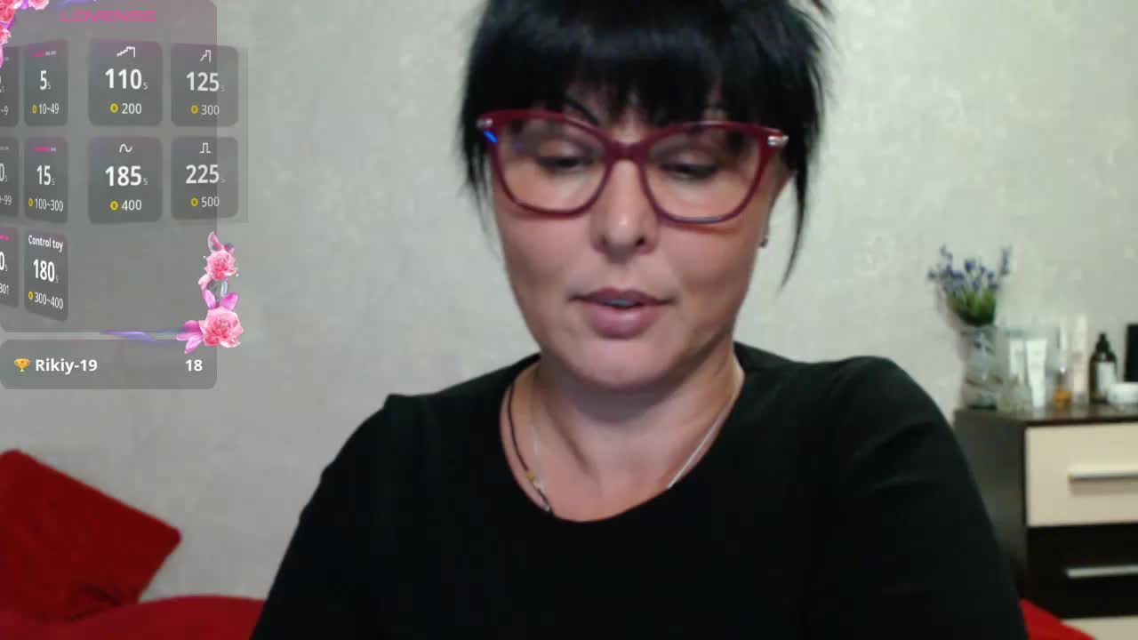 ZaRaZaTvOyA Cam Model Chat October 15, 2025