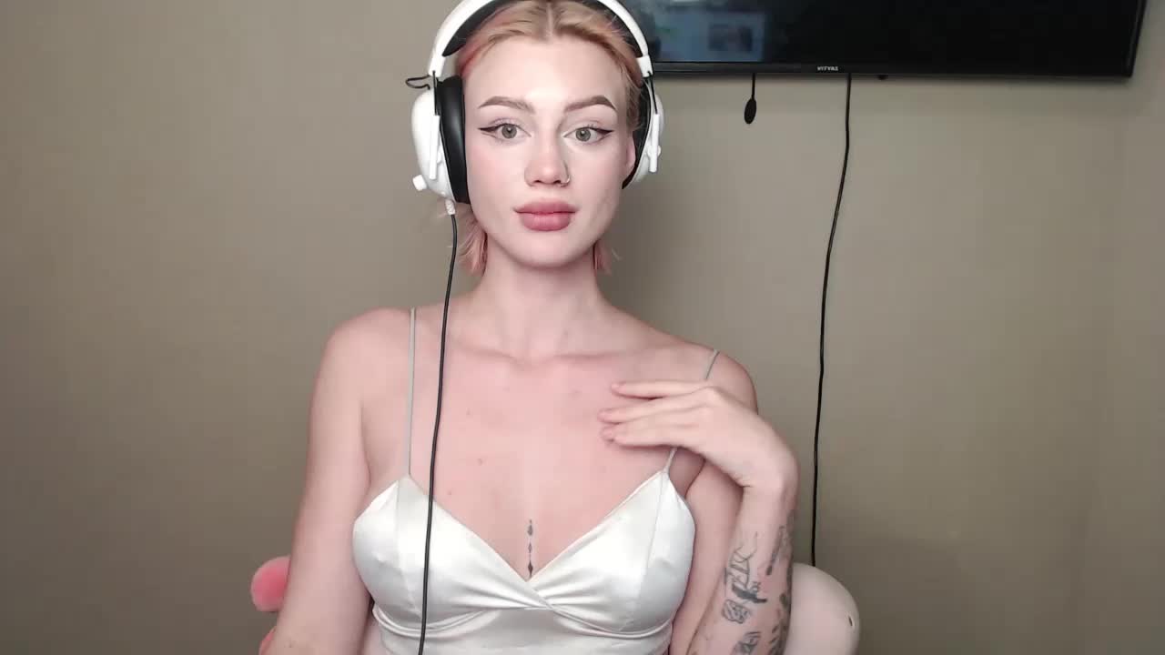 Ice-hot Cam Model Chat October 15, 2025