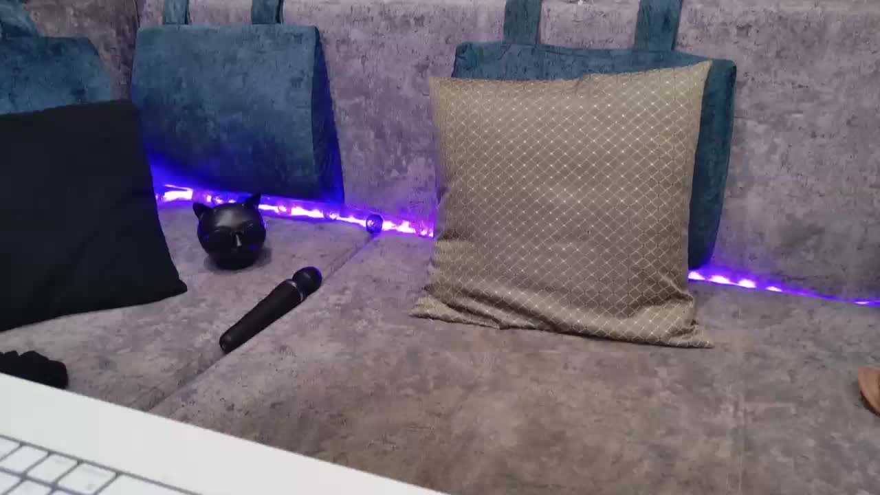 BlackCat142 Cam Model Chat October 15, 2025