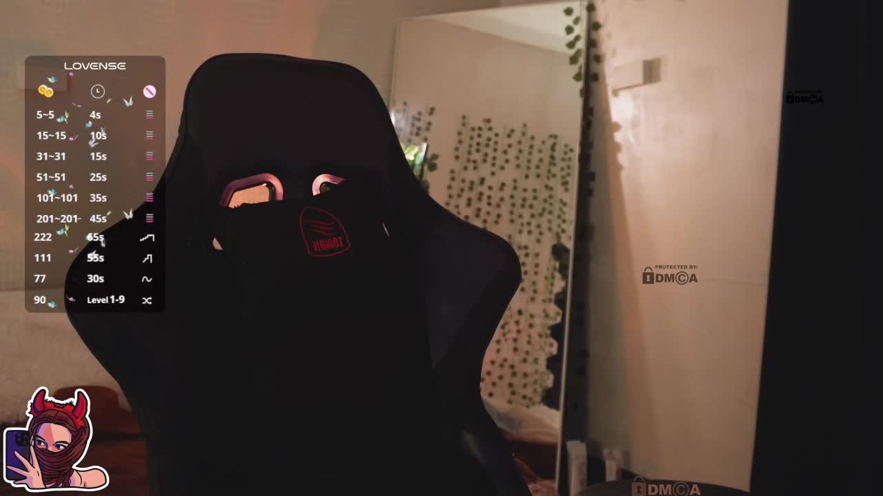 _Q_ Cam Model Chat October 15, 2025