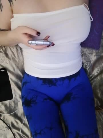 -Tiffany- Cam Model Chat October 15, 2025