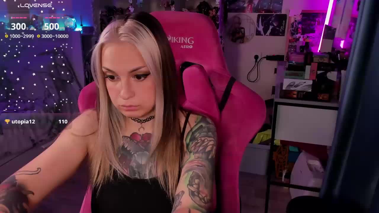 ChloeKohaku Cam Model Chat October 15, 2025