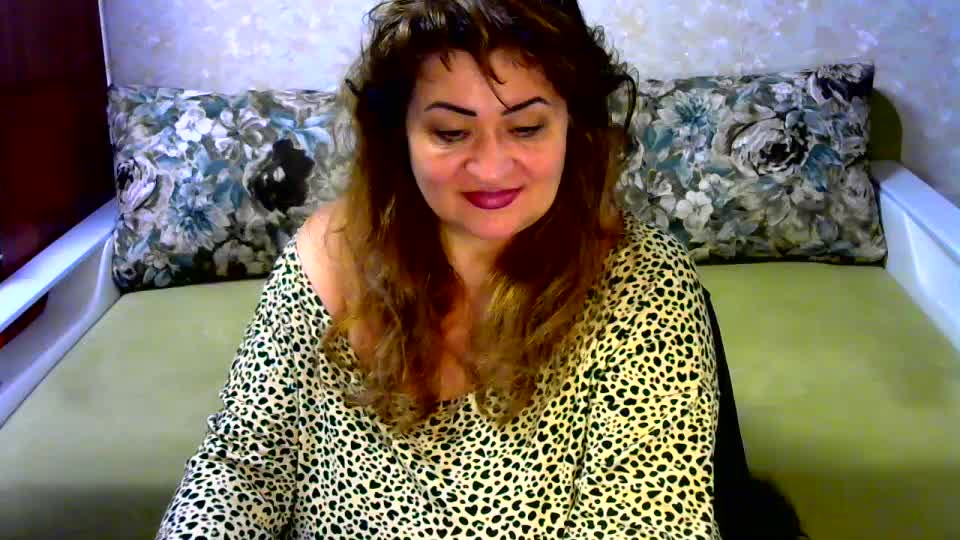 hugenipple Cam Model Chat October 15, 2025