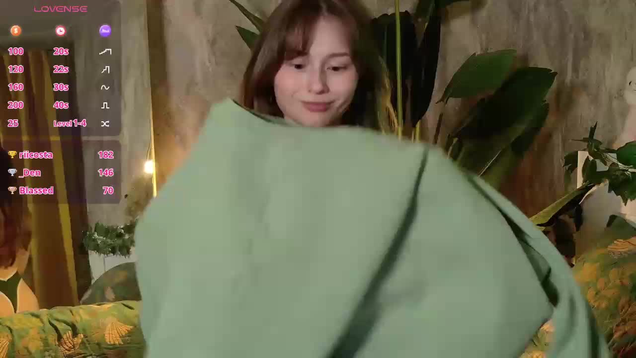 YoPixie Cam Model Chat October 15, 2025