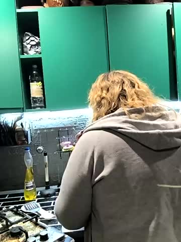 jusichka Cam Model Chat October 16, 2025