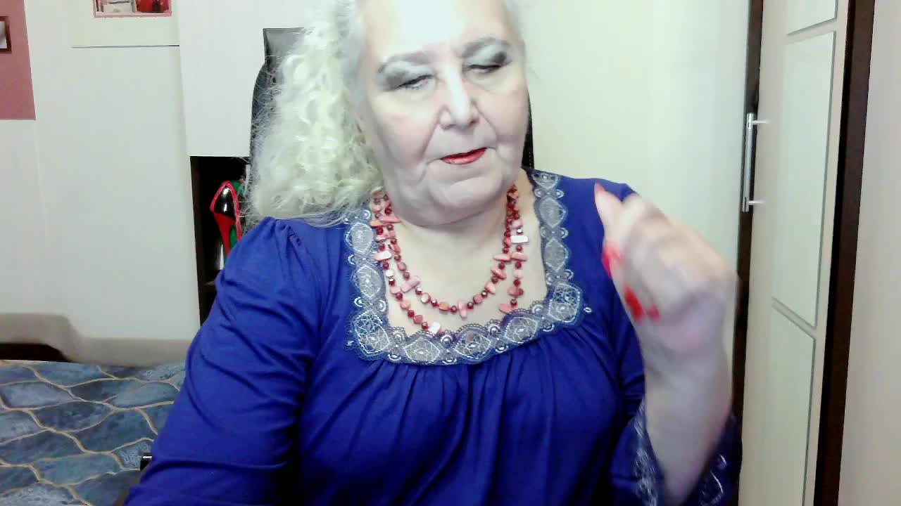 GrannyWants Cam Model Chat October 16, 2025