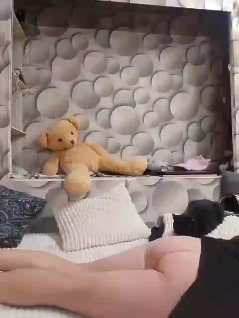 LizSage Cam Model Chat October 16, 2025