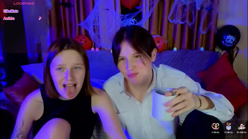 berry_assortment Cam Model Chat October 16, 2025