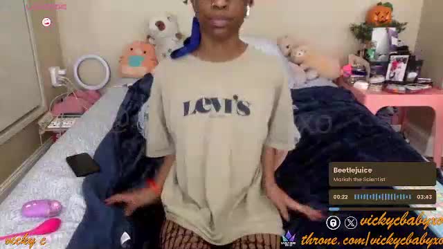 viiickyyy Cam Model Chat October 16, 2025