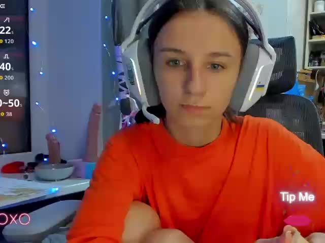 KikNika Cam Model Chat October 16, 2025