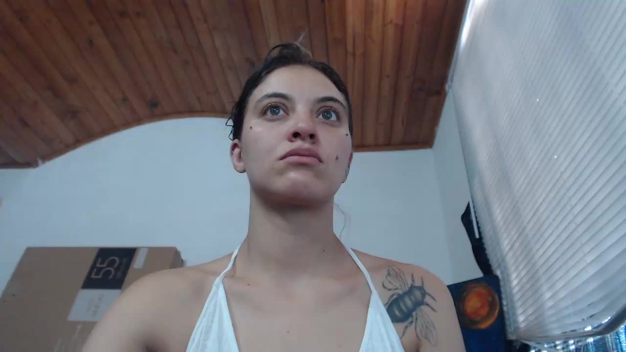 mariecam420 Cam Model Chat October 16, 2025