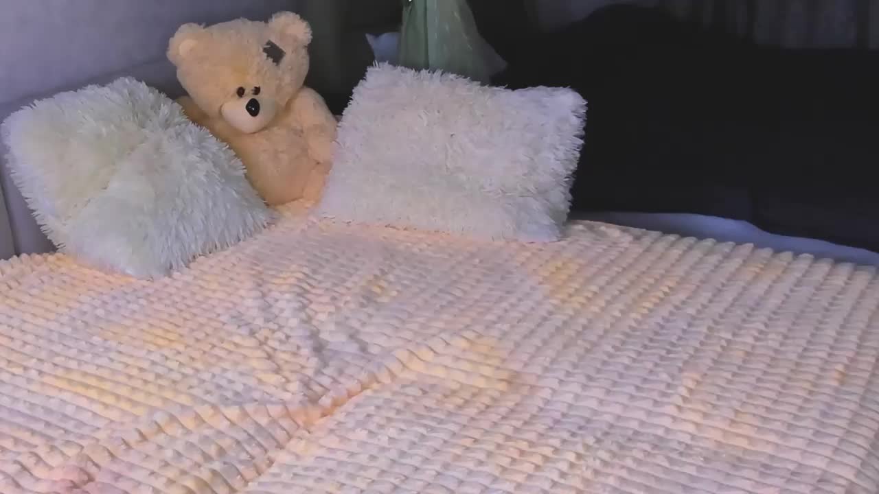 Sweeet-Barbie Cam Model Chat October 16, 2025