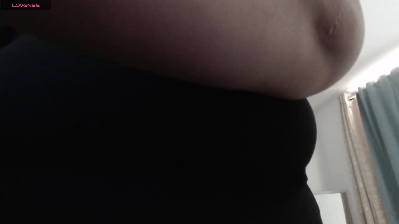 naturalmoommy Cam Model Chat October 16, 2025