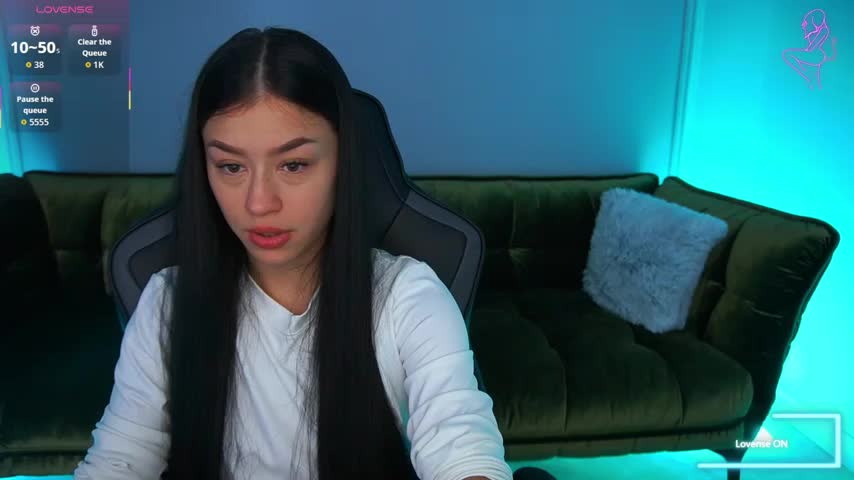 FataleNellie Cam Model Chat October 16, 2025