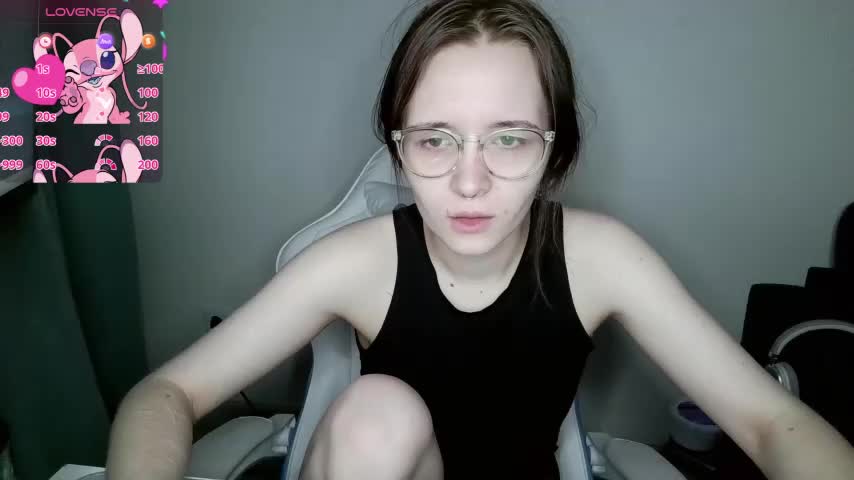 crashtest_13 Cam Model Chat October 16, 2025