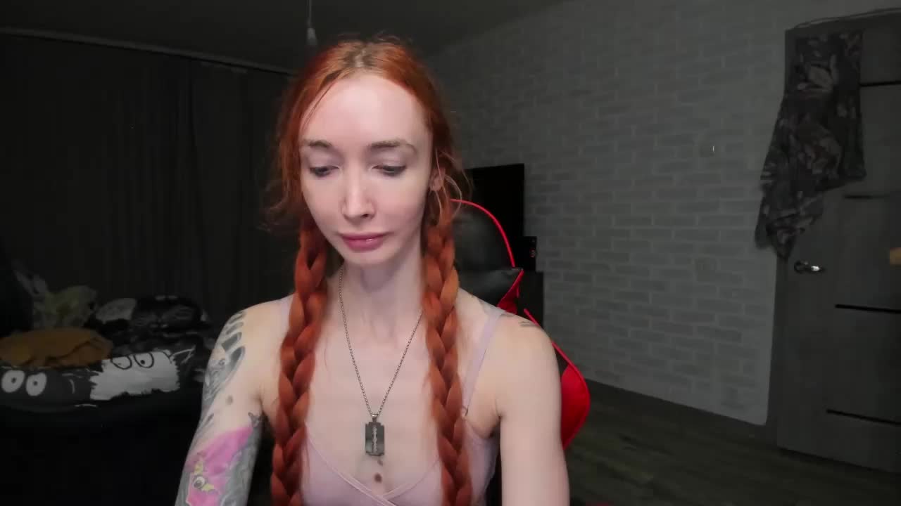 Roxy-Sun Cam Model Chat October 16, 2025