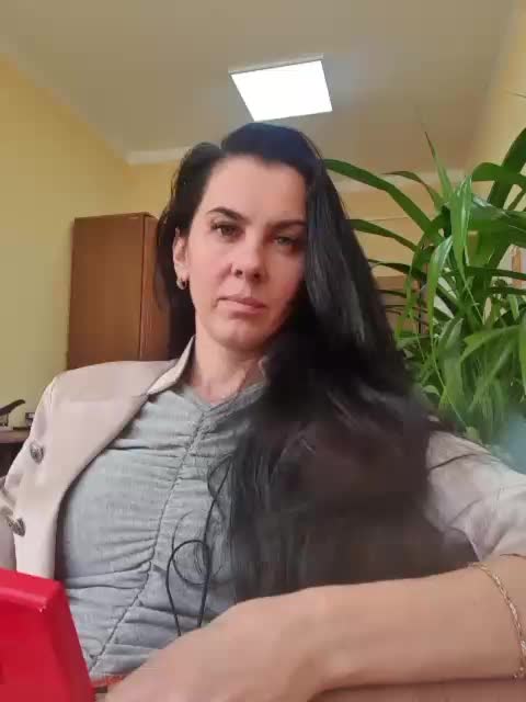 -France- Cam Model Chat October 16, 2025