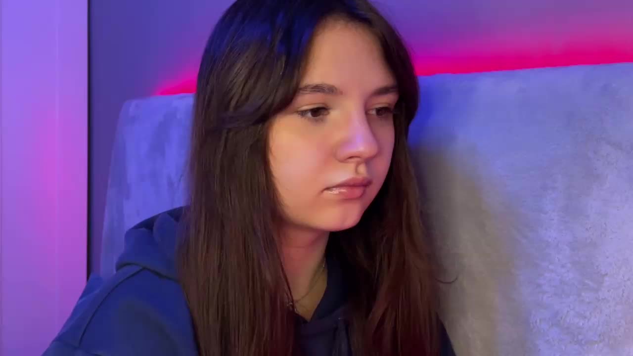 AlisaRichGold Cam Model Chat October 16, 2025