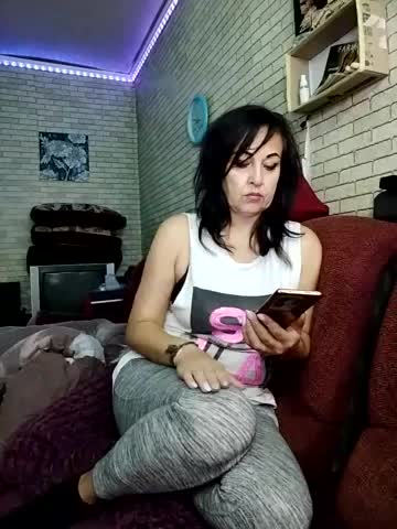 Lina-a-13 Cam Model Chat October 16, 2025