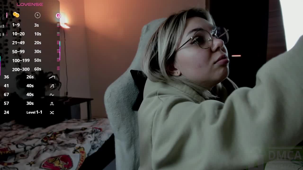 AnyaTaylorJoy_ Cam Model Chat October 16, 2025