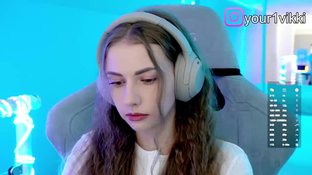 VikkiExtraCheese Cam Model Chat October 16, 2025