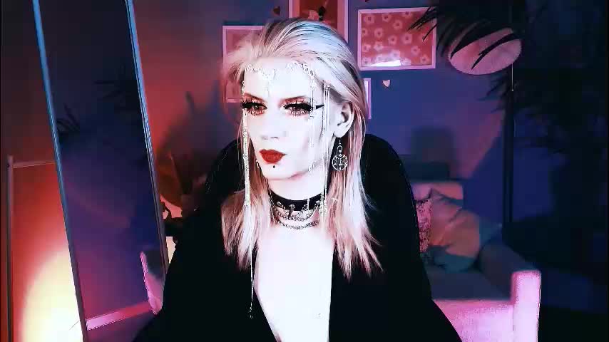 noah_elmer Cam Model Chat October 16, 2025