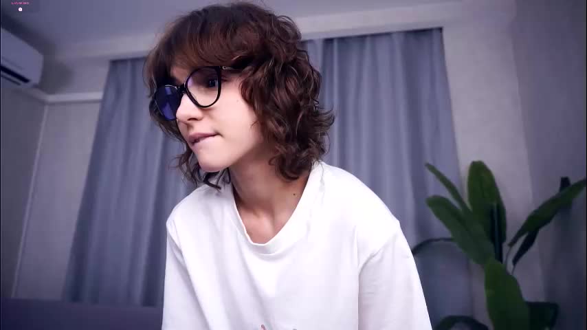 odettehatt Cam Model Chat October 16, 2025