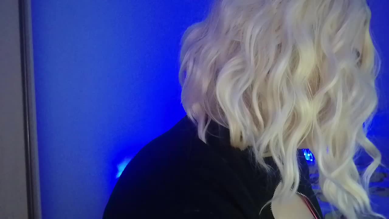 Laura-Wicked Cam Model Chat October 16, 2025