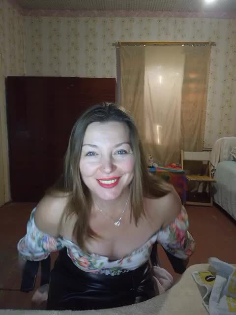 VselenaSun402 Cam Model Chat October 16, 2025