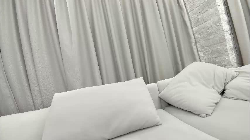 ehotlovea Cam Model Chat October 16, 2025