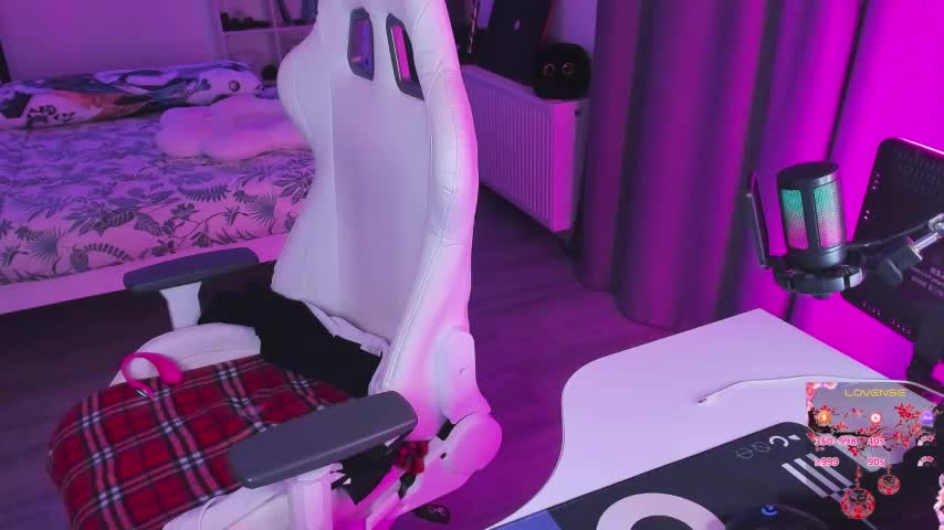 Yumi_Youkai Cam Model Chat October 16, 2025