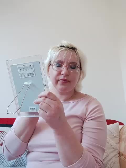 Vika211 Cam Model Chat October 16, 2025