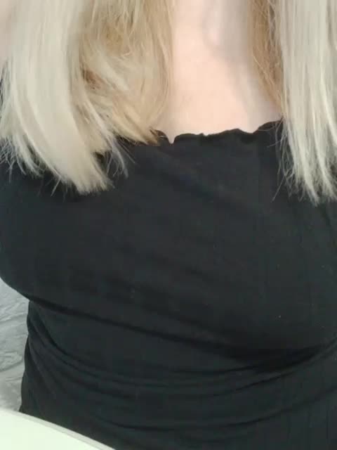 Tata42 Cam Model Chat October 16, 2025